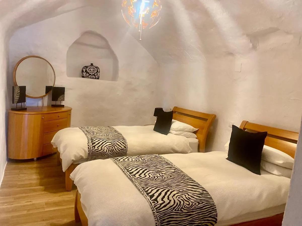 Villa Cuevas Helena Benamaurel